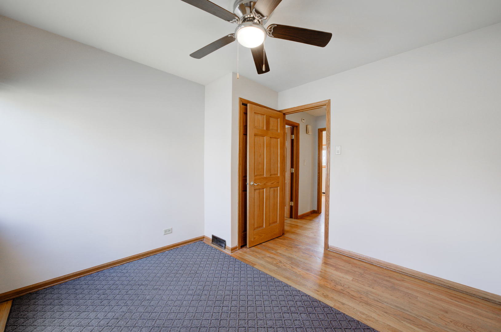 2317 High Ridge Parkway Hillside, IL 60162 - Photo 16 of 24 a view of empty room with wooden floor