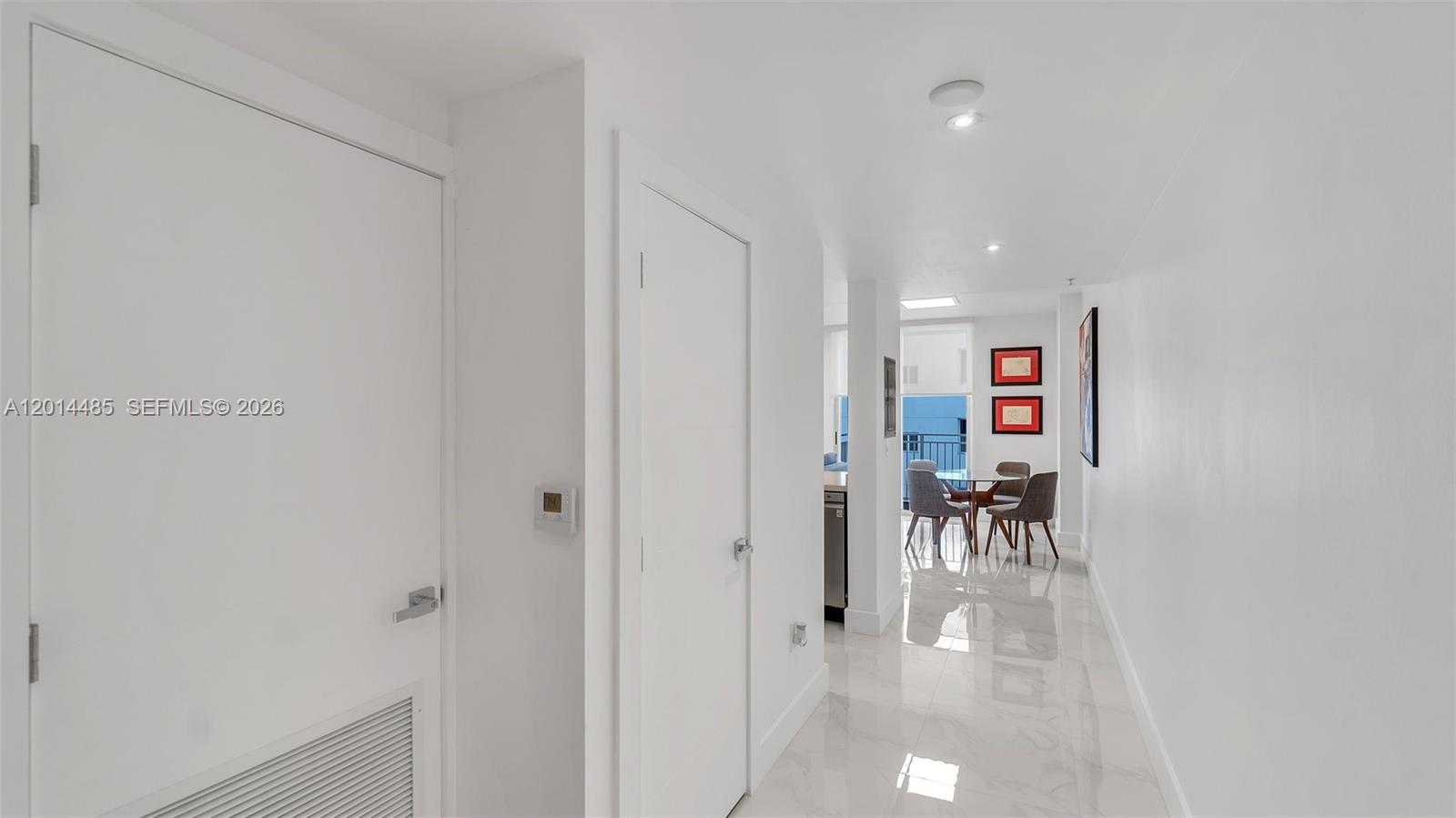 185 Southeast 14th Terrace, Unit 1801 Miami, FL 33131 - Photo 3 of 17
