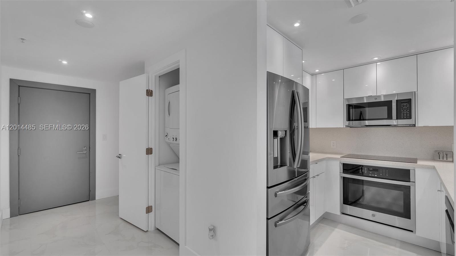 185 Southeast 14th Terrace, Unit 1801 Miami, FL 33131 - Photo 9 of 17