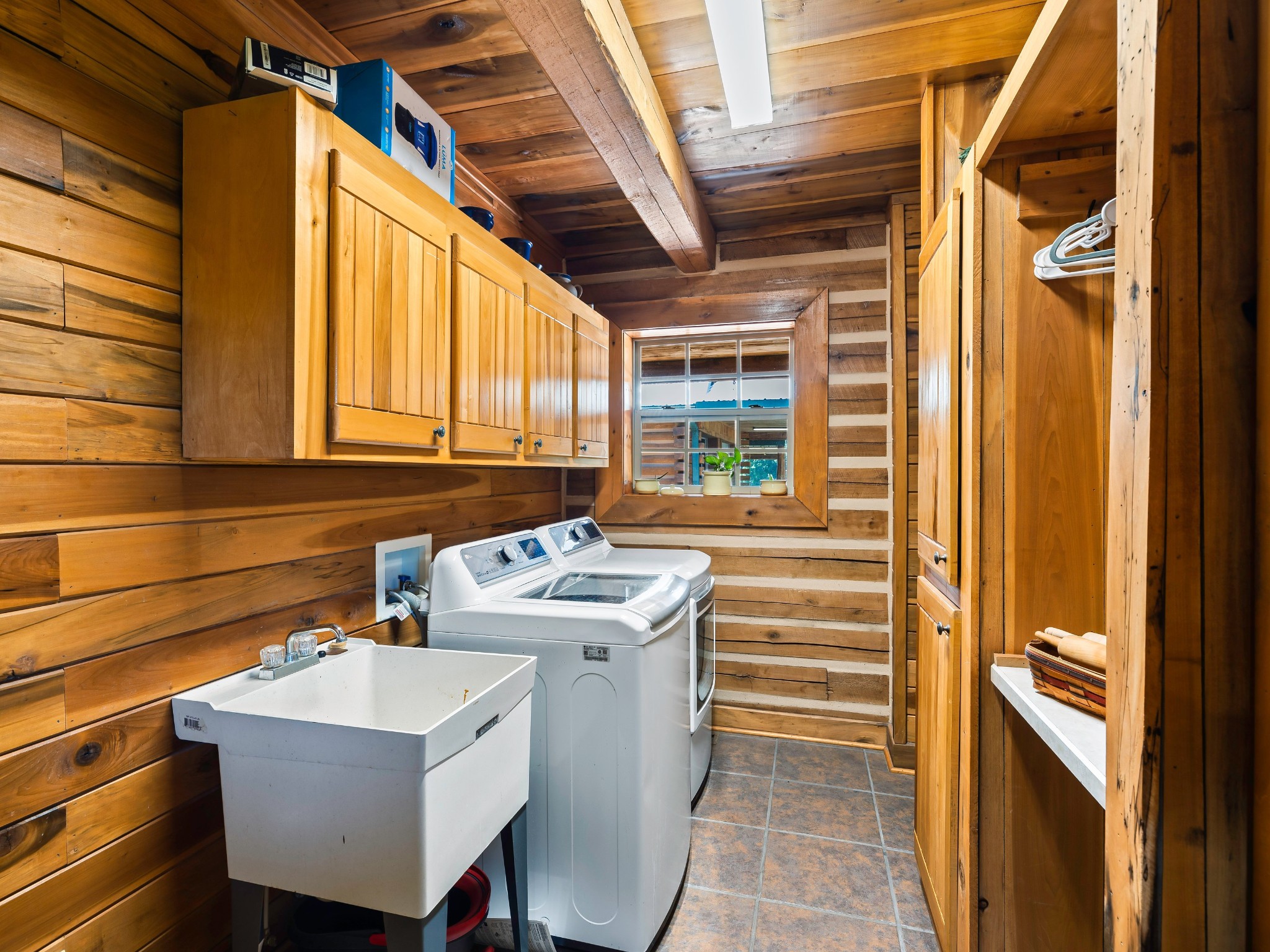 375 Good Hope Road Leoma, TN 38468 - Photo 17 of 23 a utility room with dryer and washer