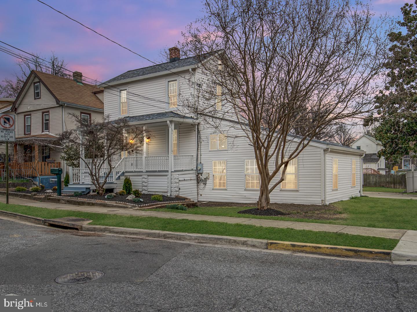 3703 35th Street Mount Rainier, MD 20712 - Photo 2 of 44