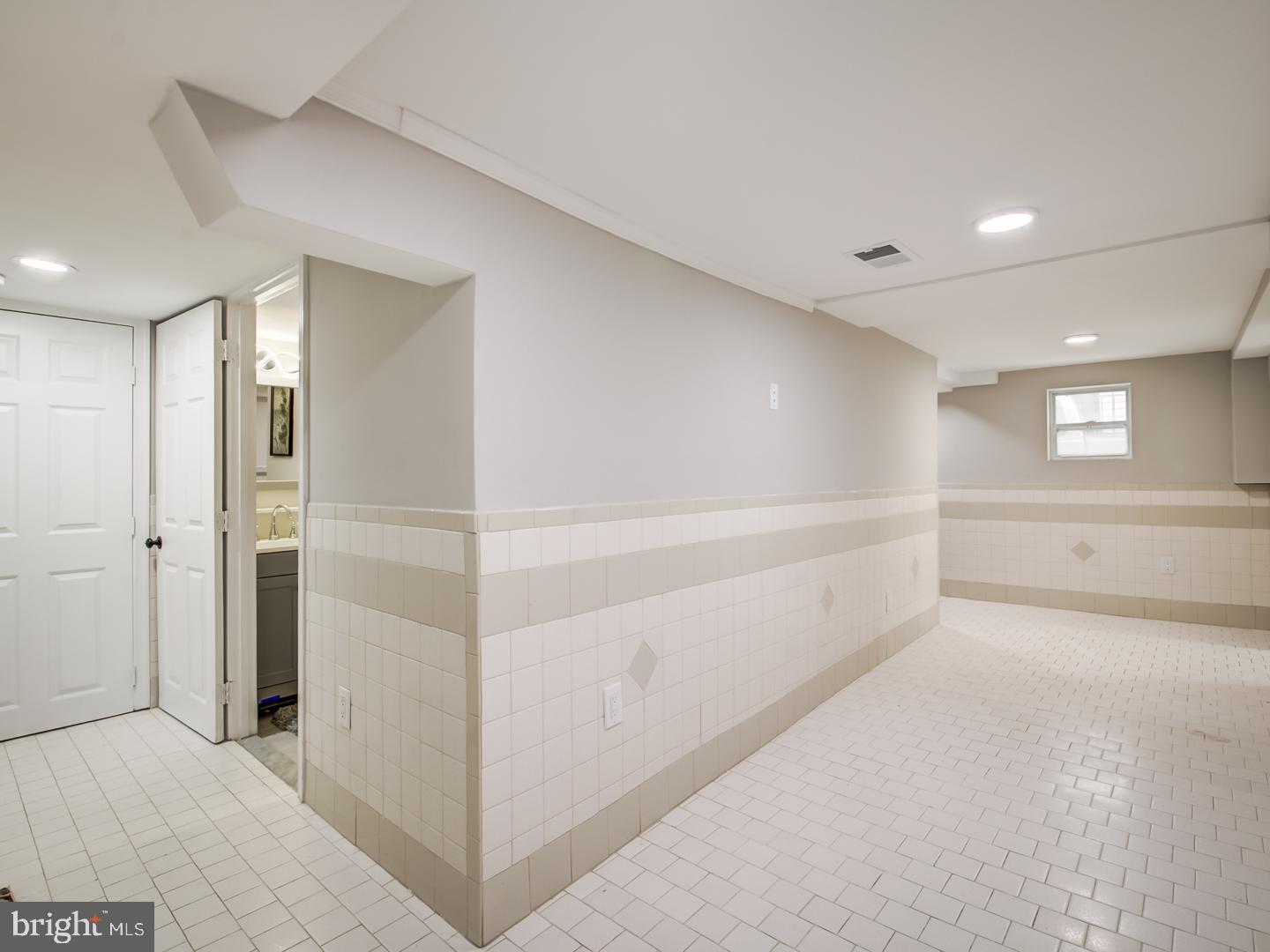 3703 35th Street Mount Rainier, MD 20712 - Photo 32 of 44