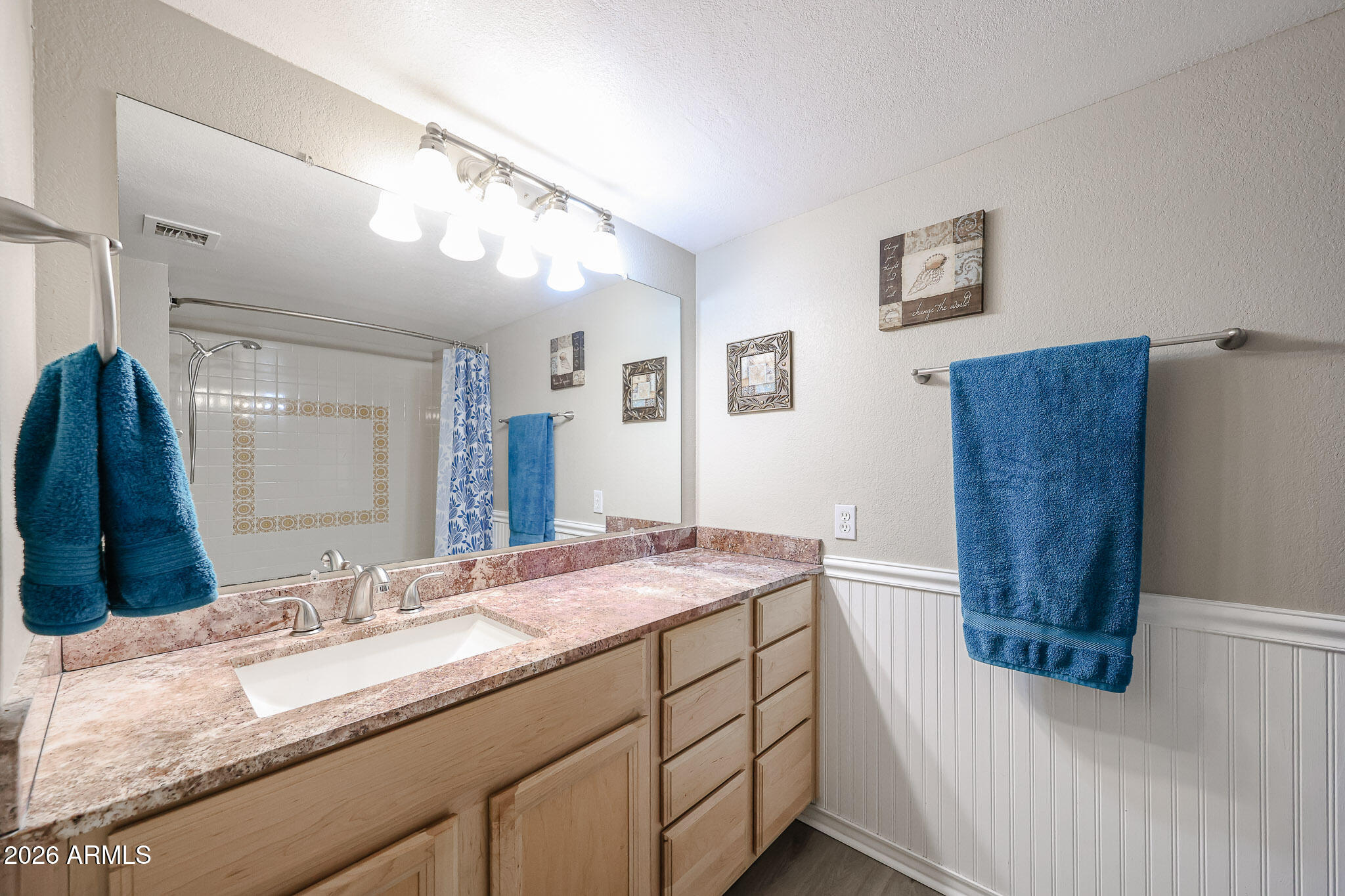 10410 North Cave Creek Road, Unit 1011 Phoenix, AZ 85020 - Photo 24 of 54 B (32)
