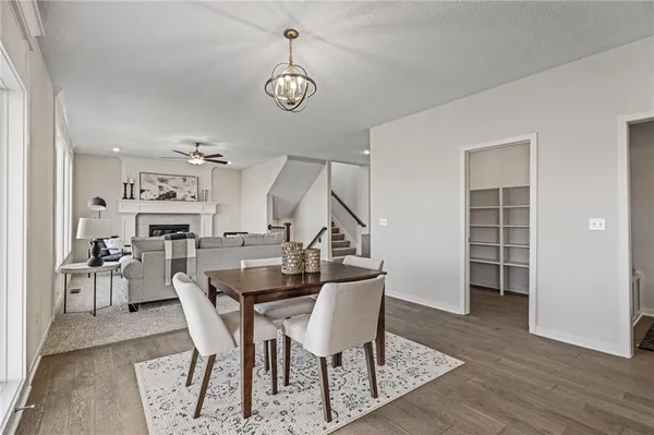 $644,950 | 2695 West Park Street, Olathe, KS 66061