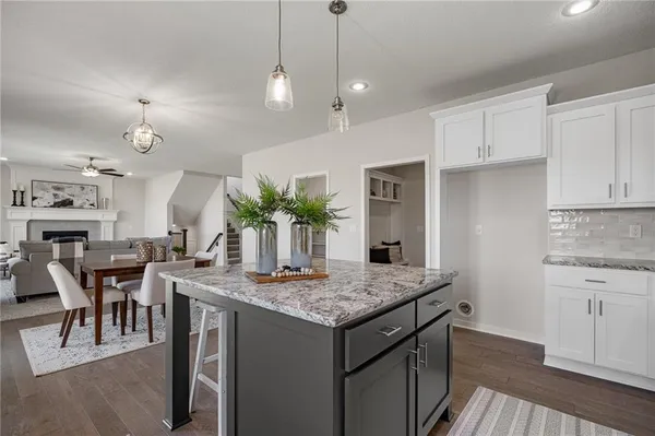 $644,950 | 2695 West Park Street, Olathe, KS 66061