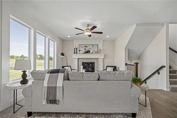 $644,950 | 2695 West Park Street, Olathe, KS 66061