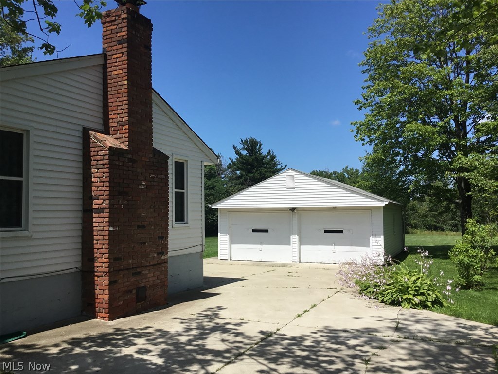 12821 Carter Road Painesville, OH 44077 - Photo 2 of 15 Gallery Image 2
