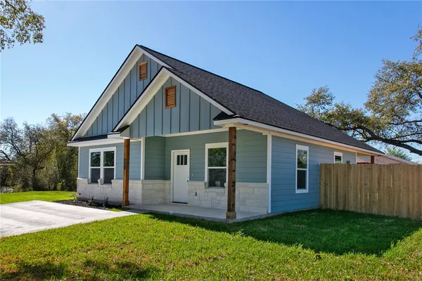 $1,825 | 1313 Rollins Avenue, Bryan, TX 77803