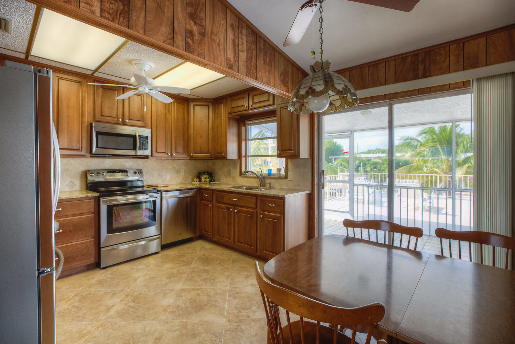 158 Dubonnet Road Tavernier, FL 33070 - Photo 7 of 31 7-Kitchen-Dining