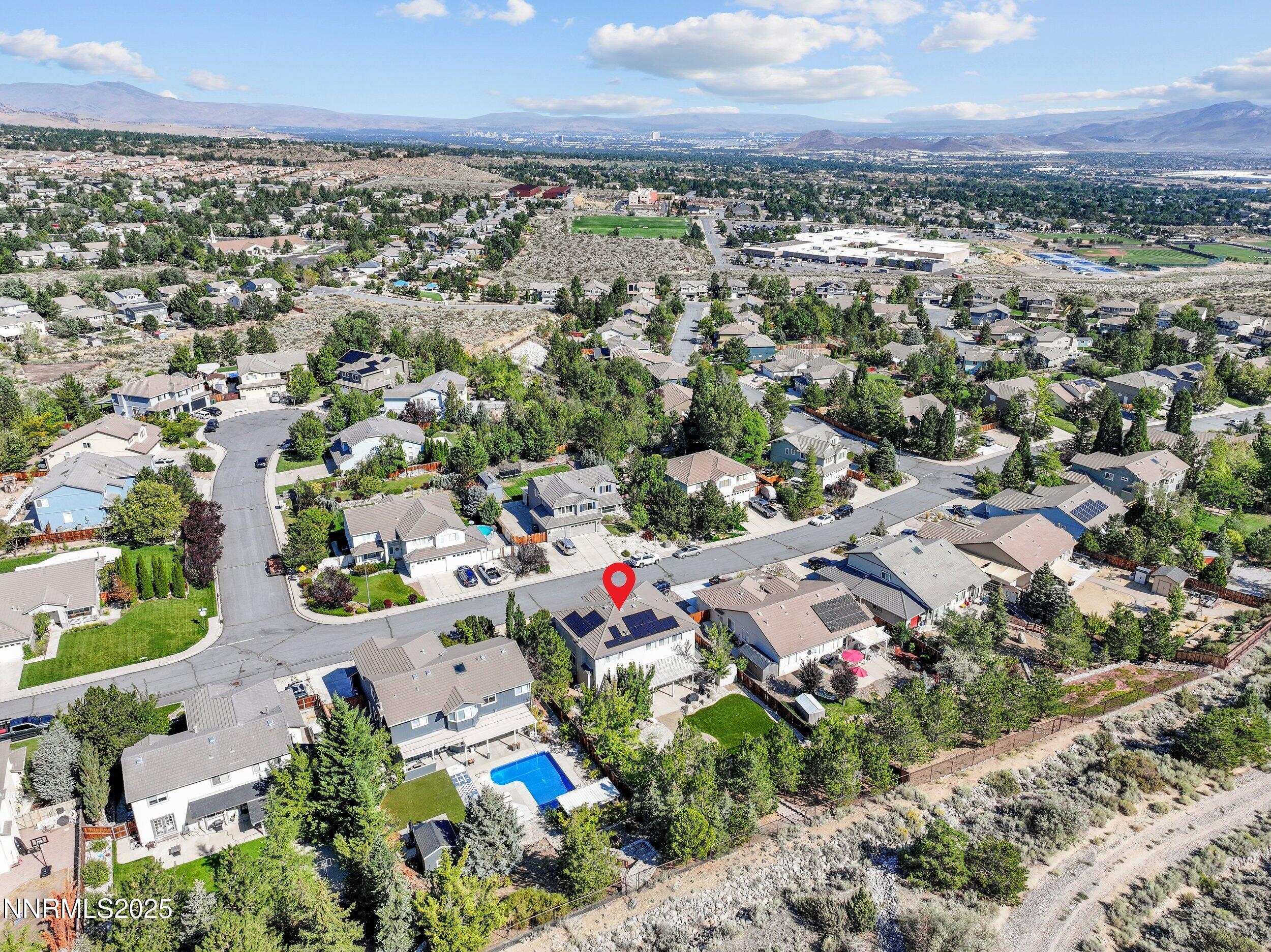 4370 Great Falls Loop Reno, NV 89511 - Photo 4 of 28 EXT 4