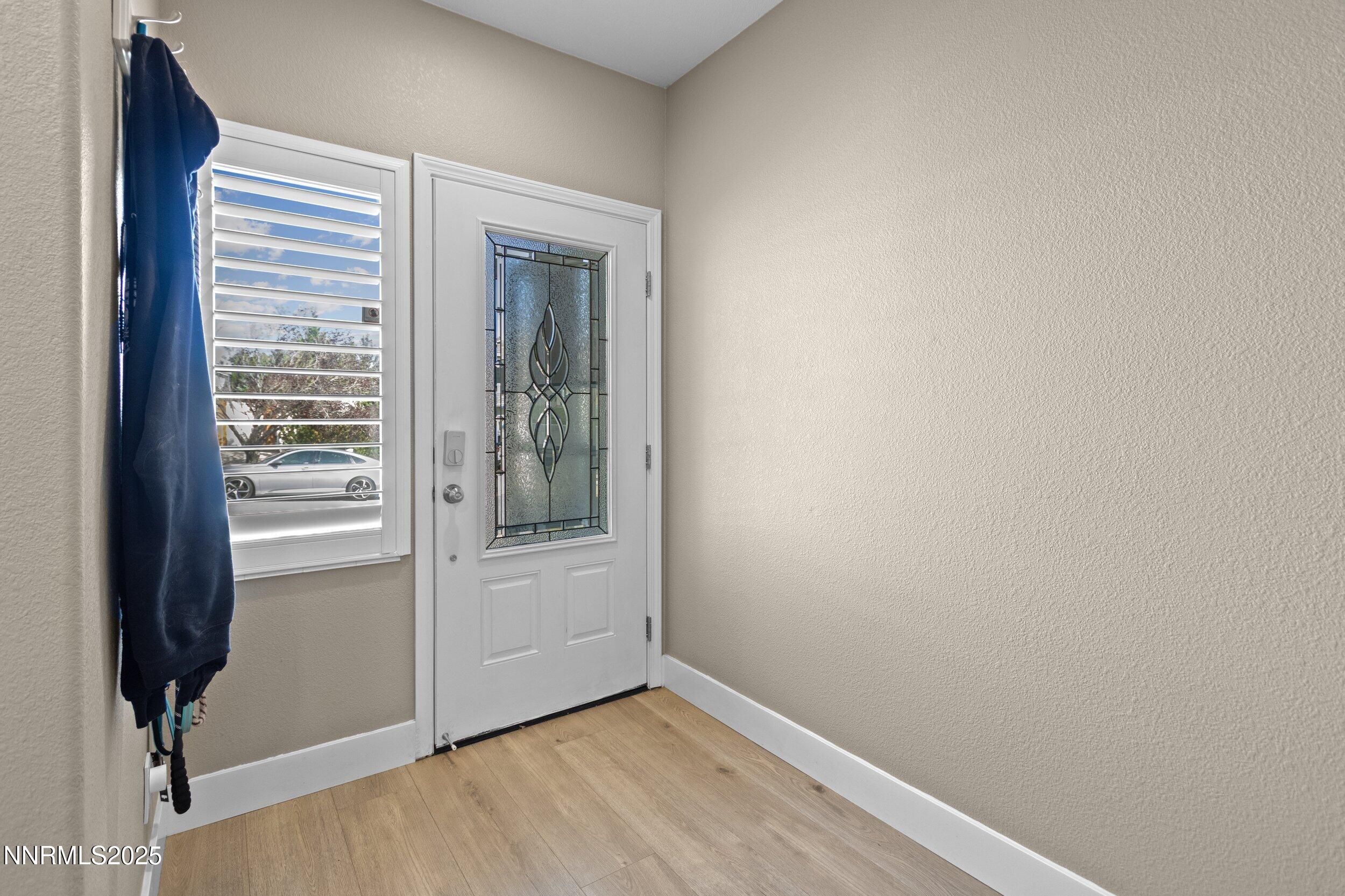 4370 Great Falls Loop Reno, NV 89511 - Photo 6 of 28 INT 3