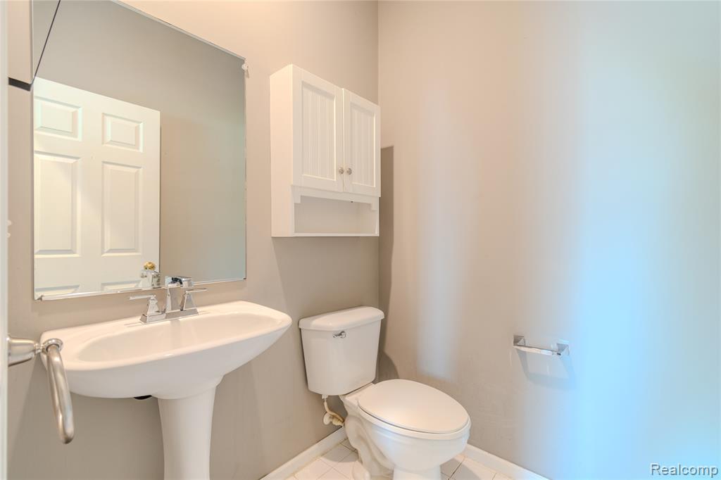 41859 Mitchell Road Novi, MI 48377 - Photo 6 of 20