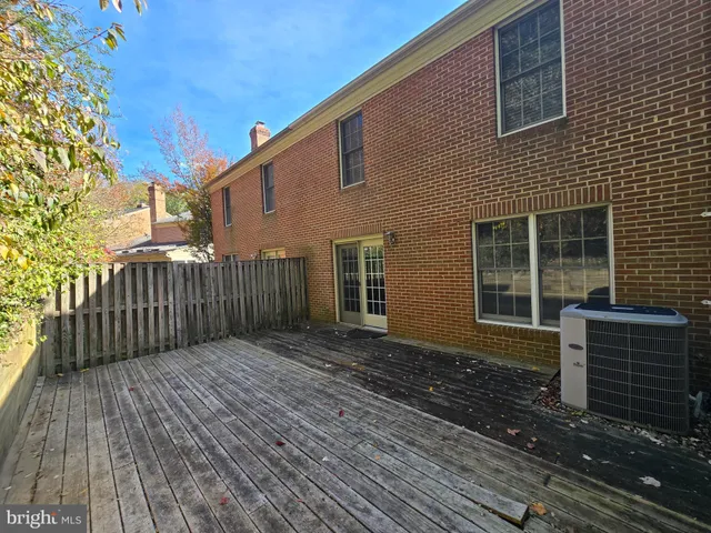 $385,000 | 112 Huckleberry Drive, La Plata, MD 20646