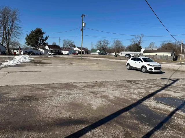 $80,000 | South Commercial Street, Worthington, IN 47471