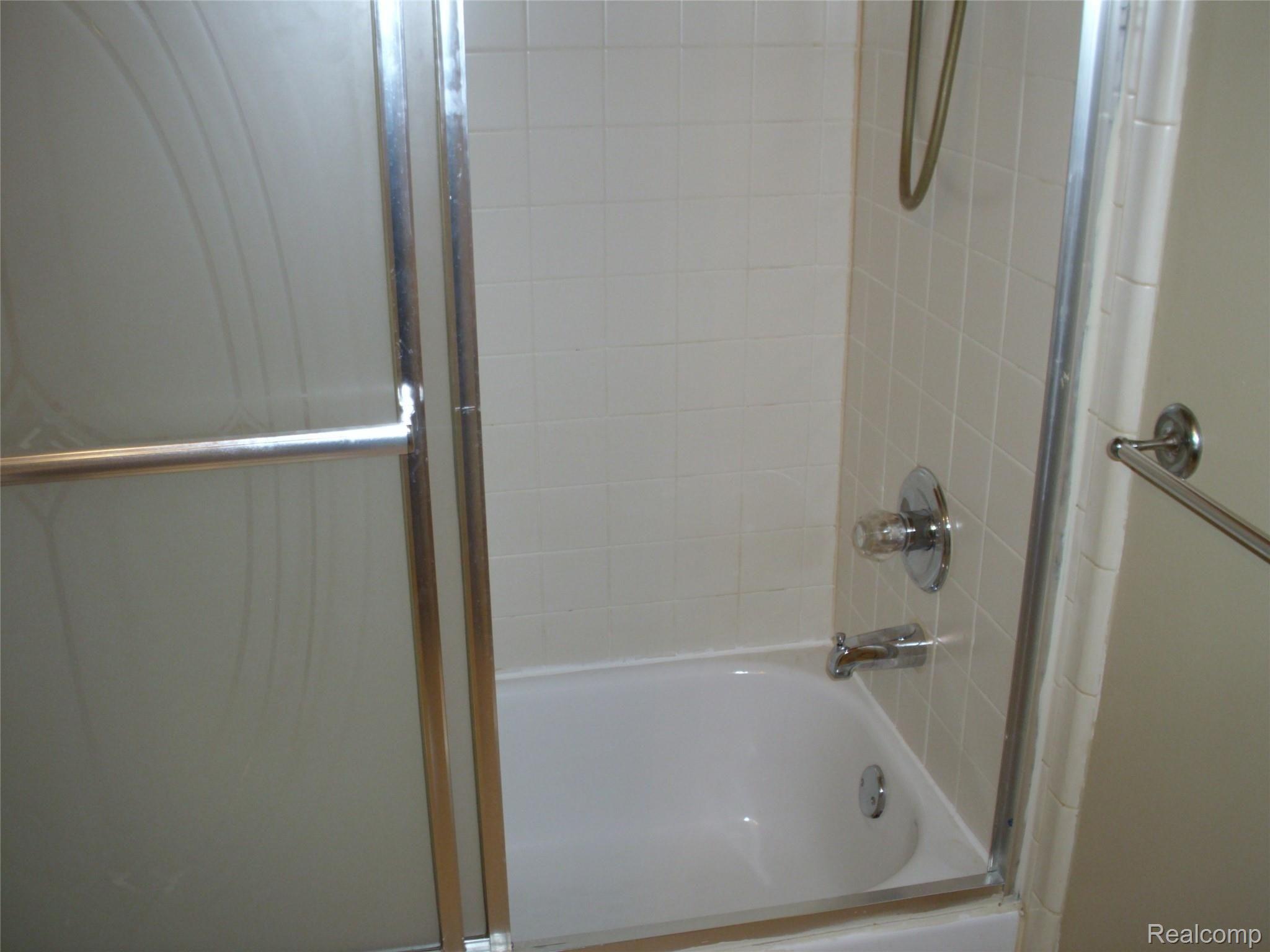 16841 Country Ridge Lane Macomb, MI 48044 - Photo 51 of 76 DSCI4217.JPG