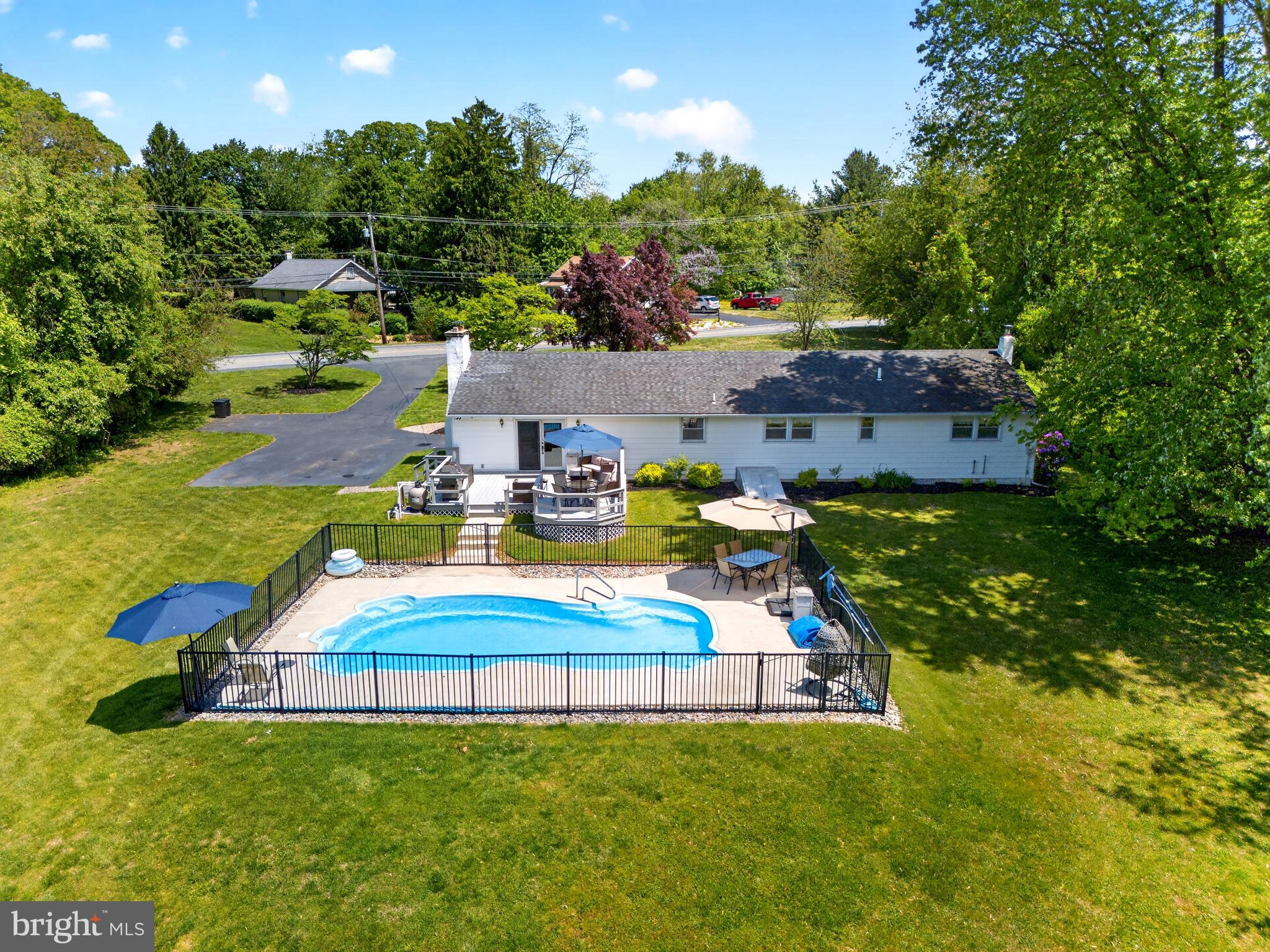 1121 Chelsea Road Aston, PA 19014 - Photo 1 of 18