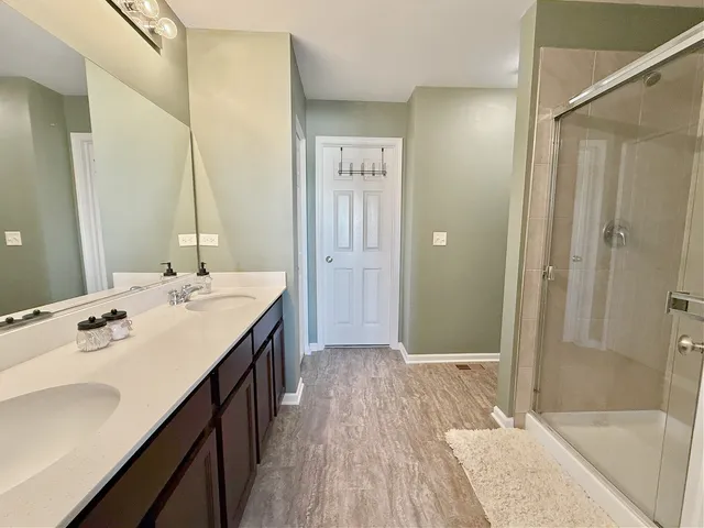 $375,000 | 1013 Daniel Street, Plano, IL 60545