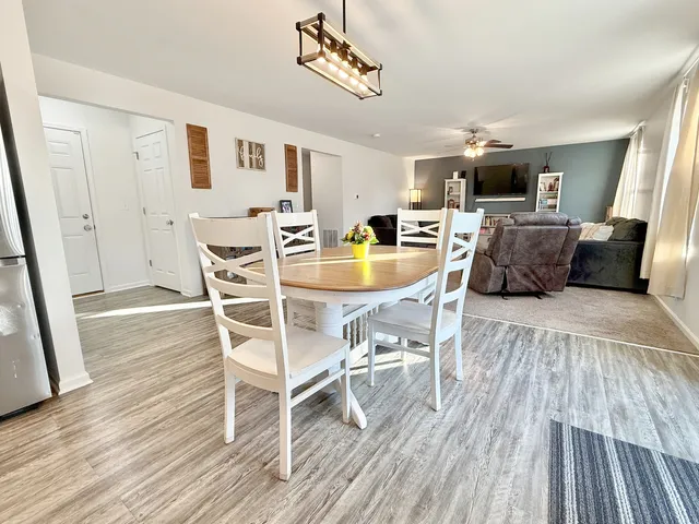 $375,000 | 1013 Daniel Street, Plano, IL 60545