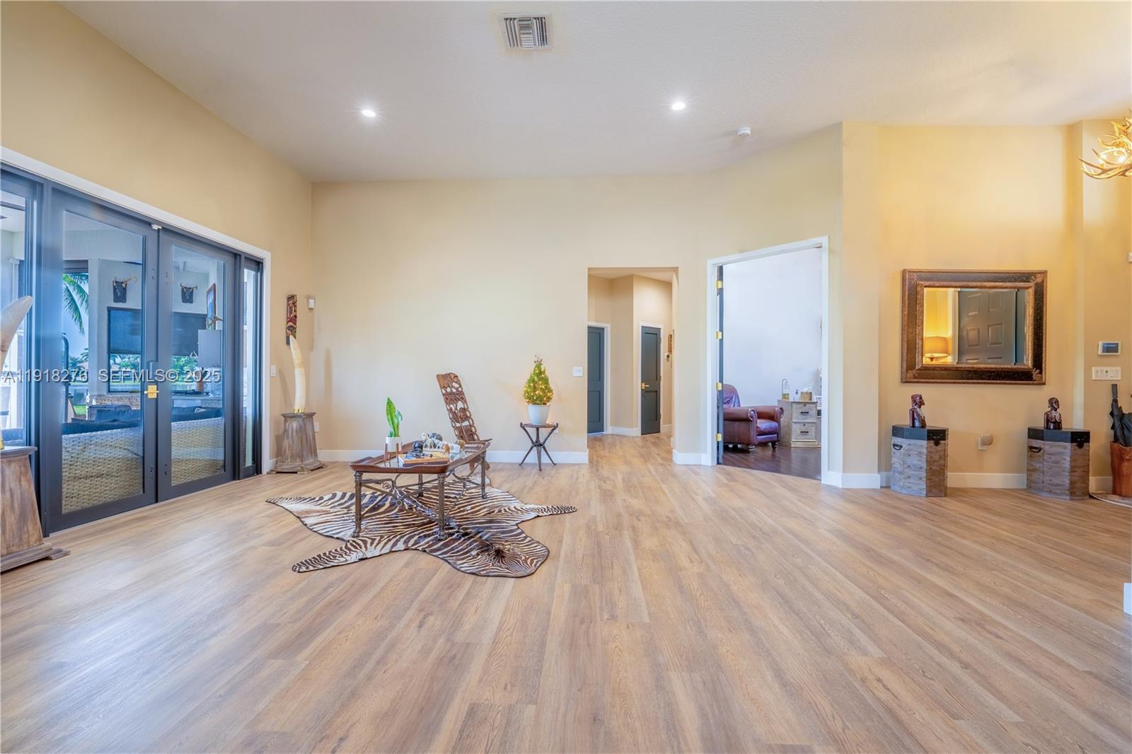 13372 Southwest 40th Street Davie, FL 33330 - Photo 13 of 22 a living room with furniture