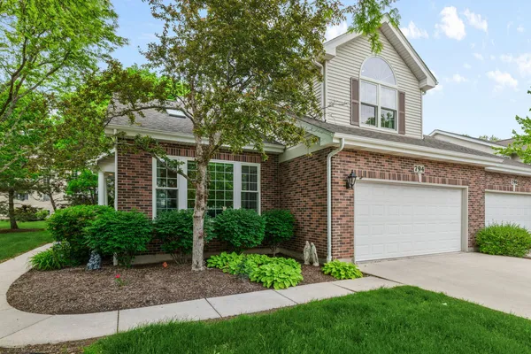 $474,900 | 794 Pheasant Trail, St. Charles, IL 60174