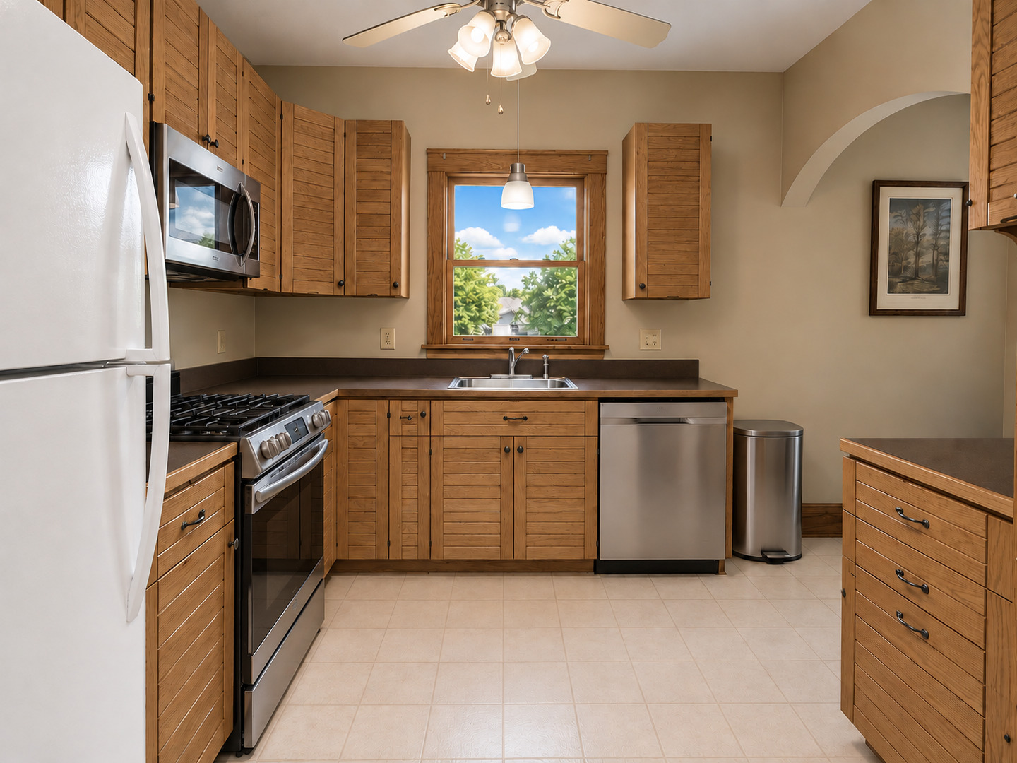 306 Gregory Street Normal, IL 61761 - Photo 11 of 44 Gallery Image 11