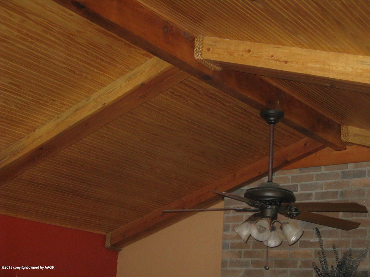 5100 Camp Lane Amarillo, TX 79110 - Photo 11 of 13 Vaulted ceiling