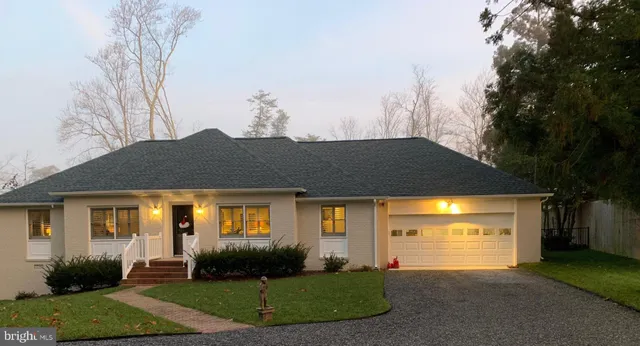 $1,485,000 | 97 Currell Cove Lane, White Stone, VA 22578