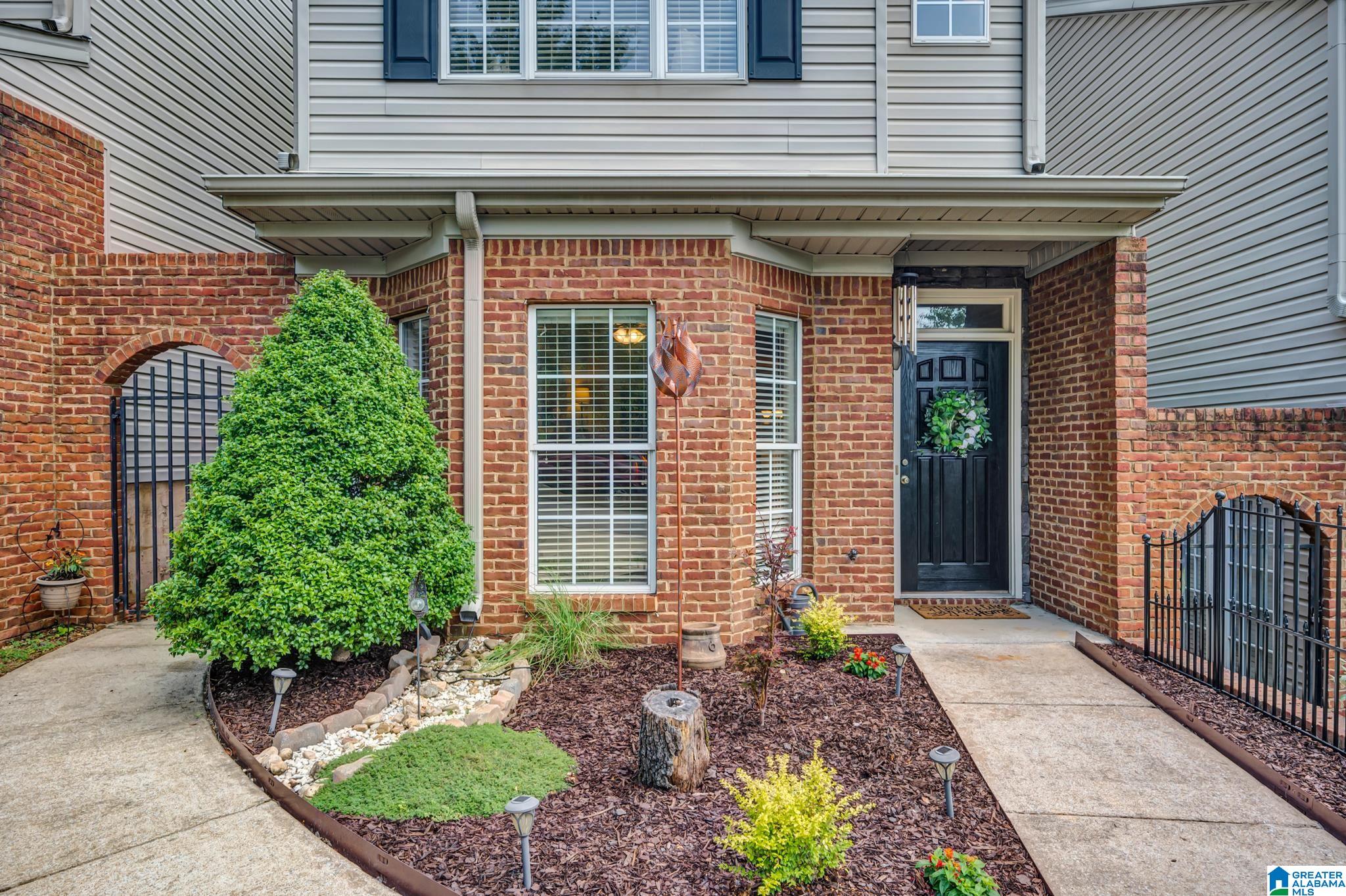 306 Calloway Lane Pelham, AL 35124 - Photo 2 of 38
