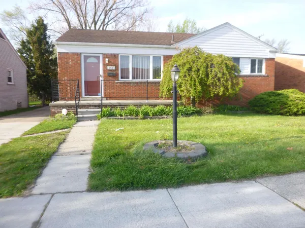 $1,650 | 21616 Lanse Street, St. Clair Shores, MI 48081