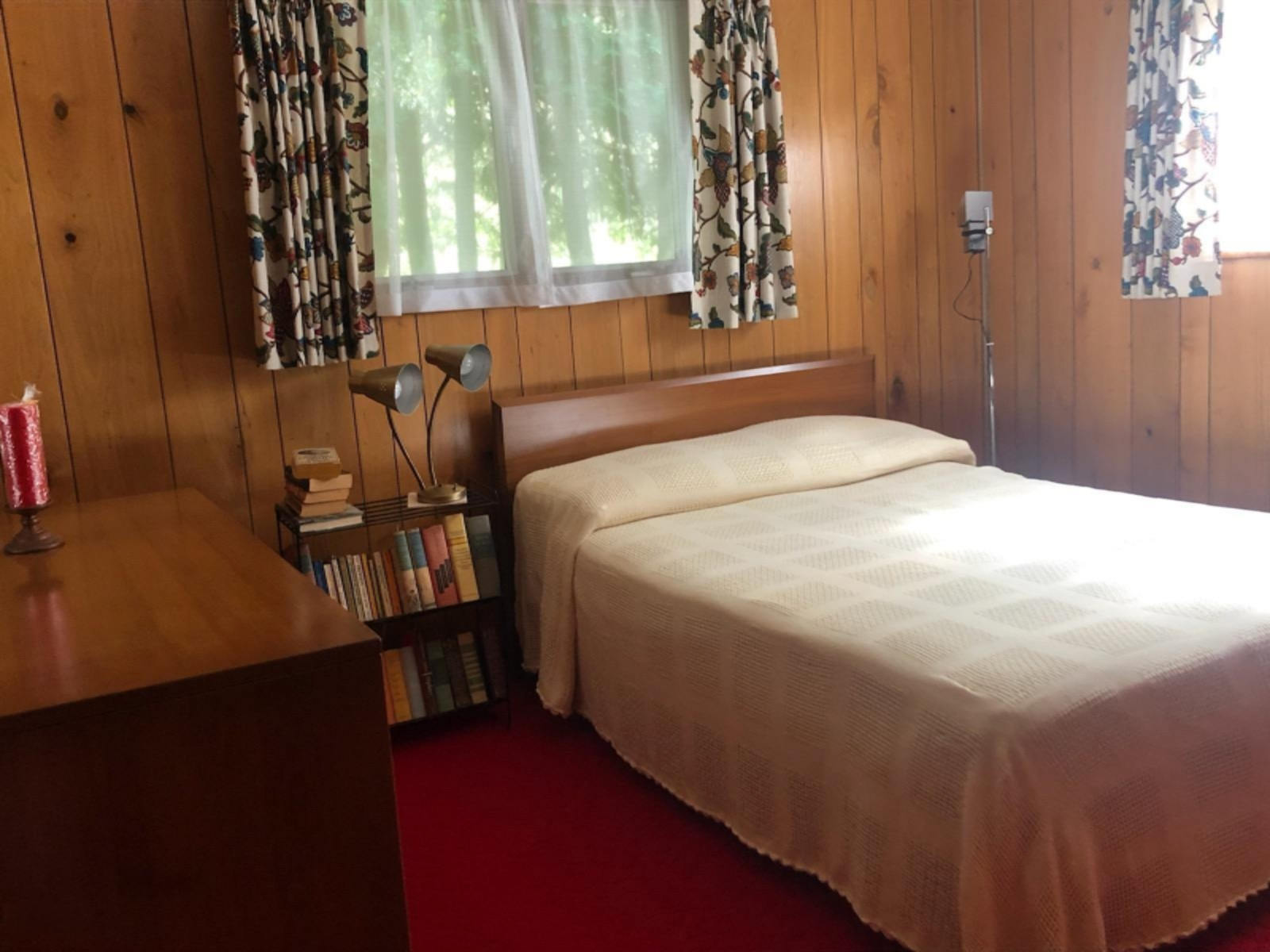 6445 Lakeshore Road Manistee, MI 49660 - Photo 6 of 19 IMG_3955