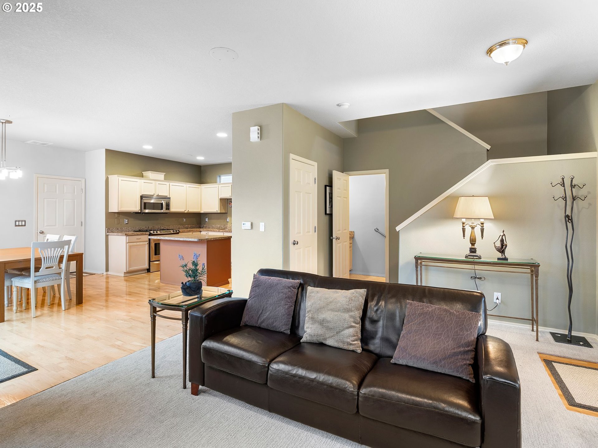 32 Southwest Wallingford Way Beaverton, OR 97006 - Photo 8 of 36 Gallery Image 8