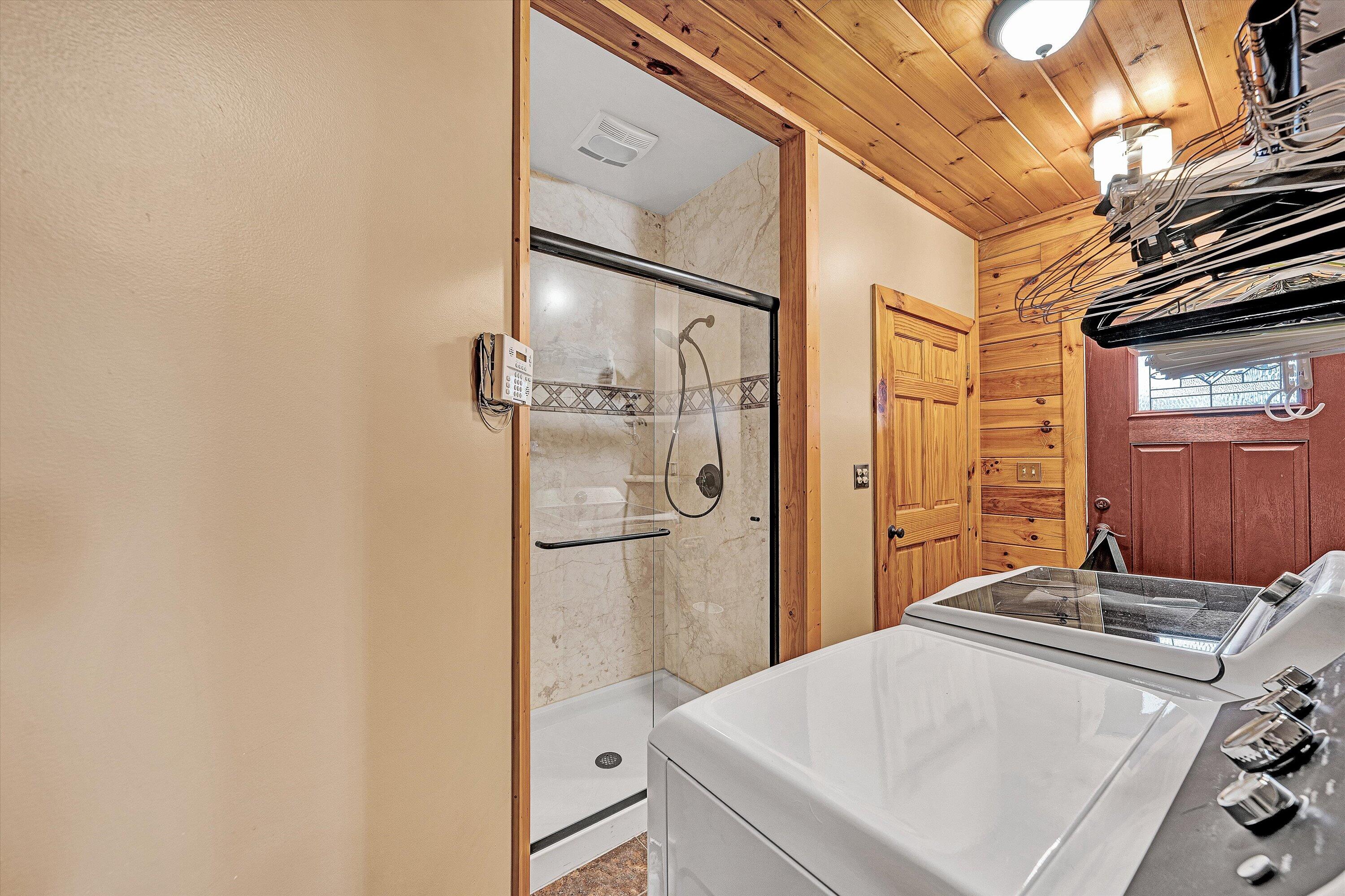 2972 Algoma Road Boones Mill, VA 24065 - Photo 27 of 73 Laundry/Bath