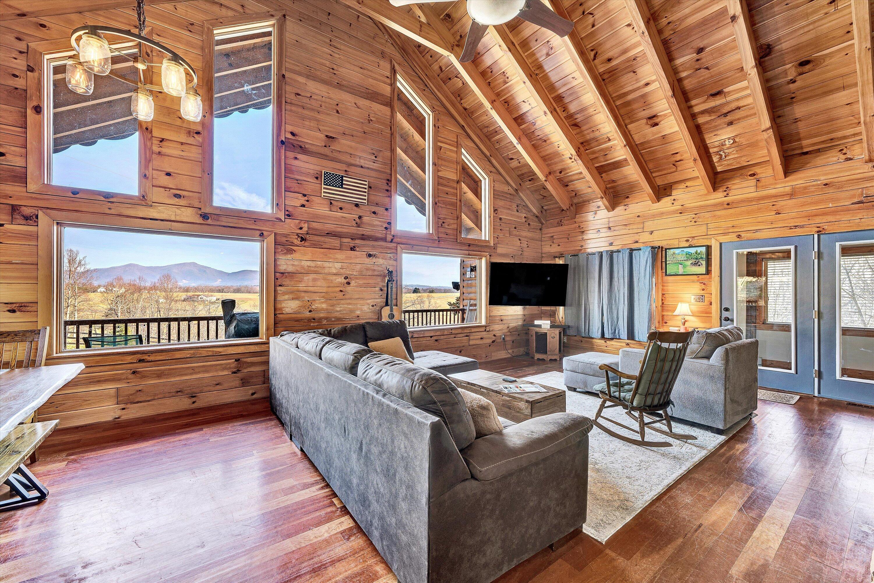 2972 Algoma Road Boones Mill, VA 24065 - Photo 5 of 73 Family Room