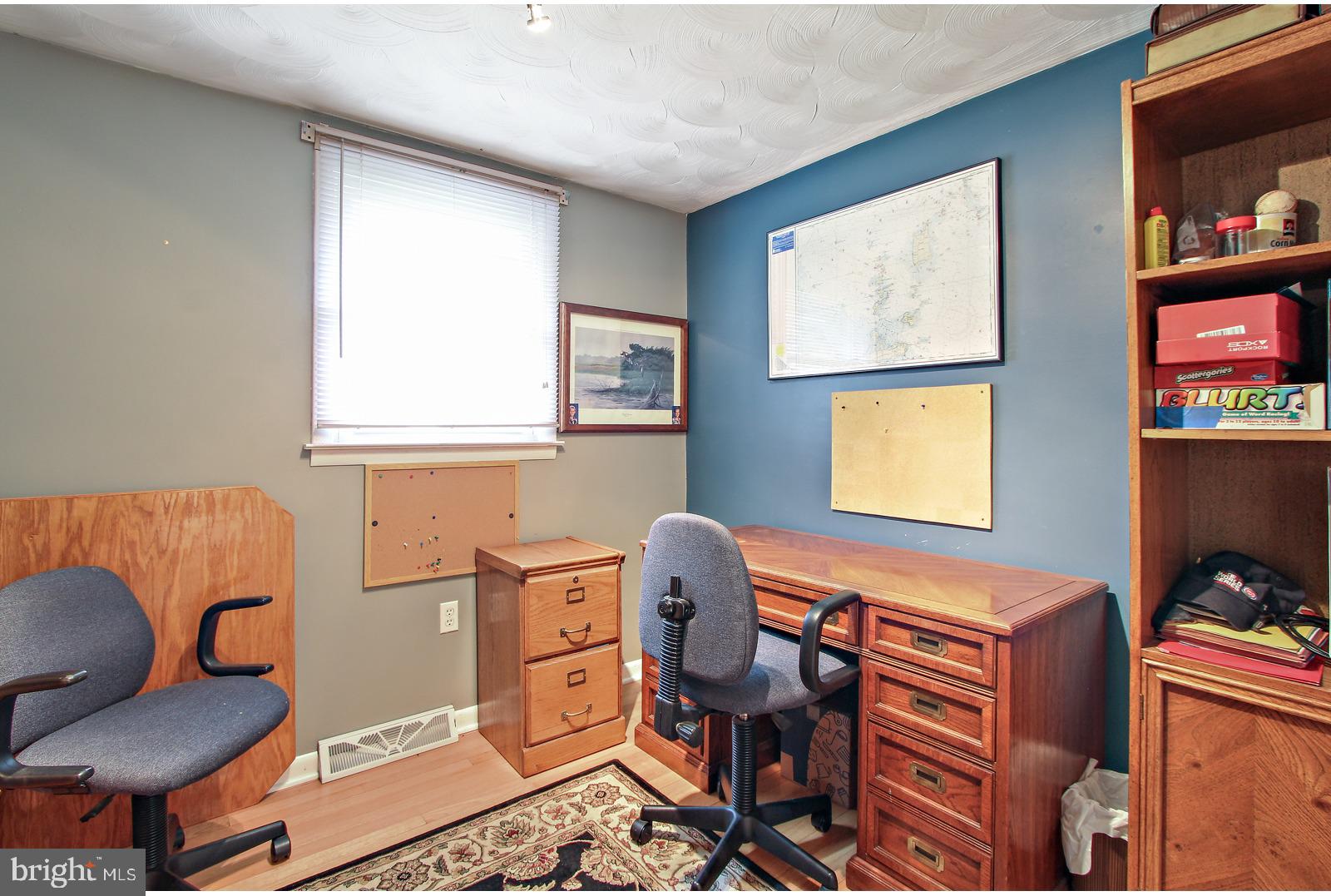 2109 Teslin Road York, PA 17404 - Photo 16 of 28