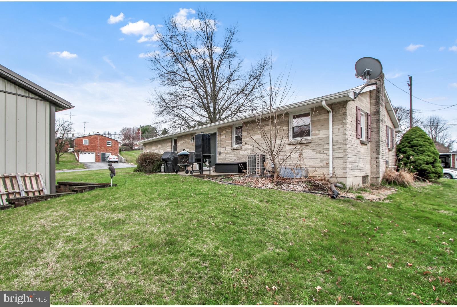2109 Teslin Road York, PA 17404 - Photo 27 of 28