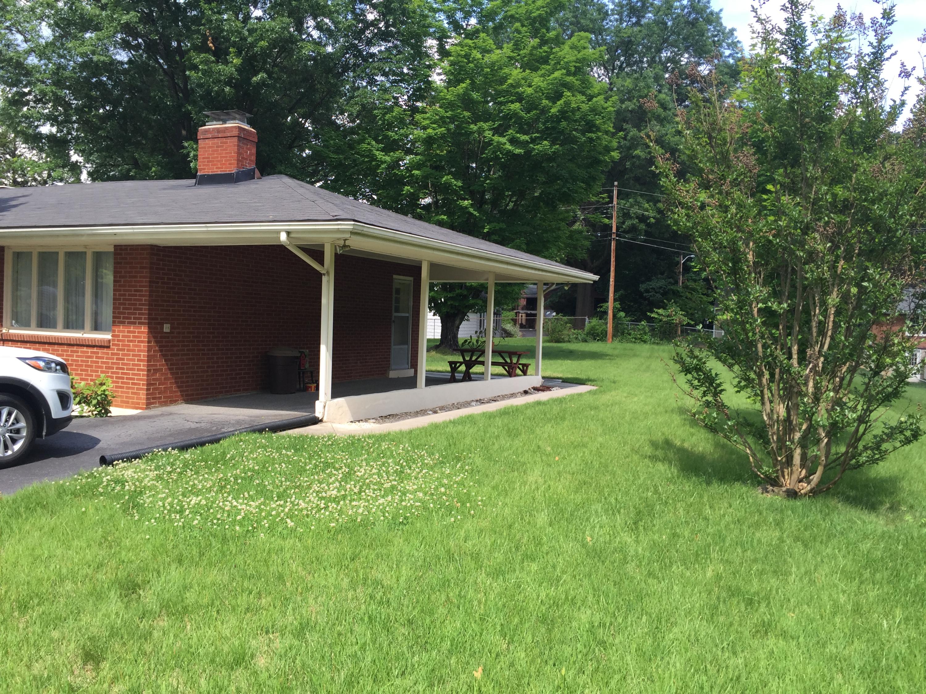 2740 Deerfield Road Southwest Roanoke, VA 24015 - Photo 14 of 19 IMG_7856
