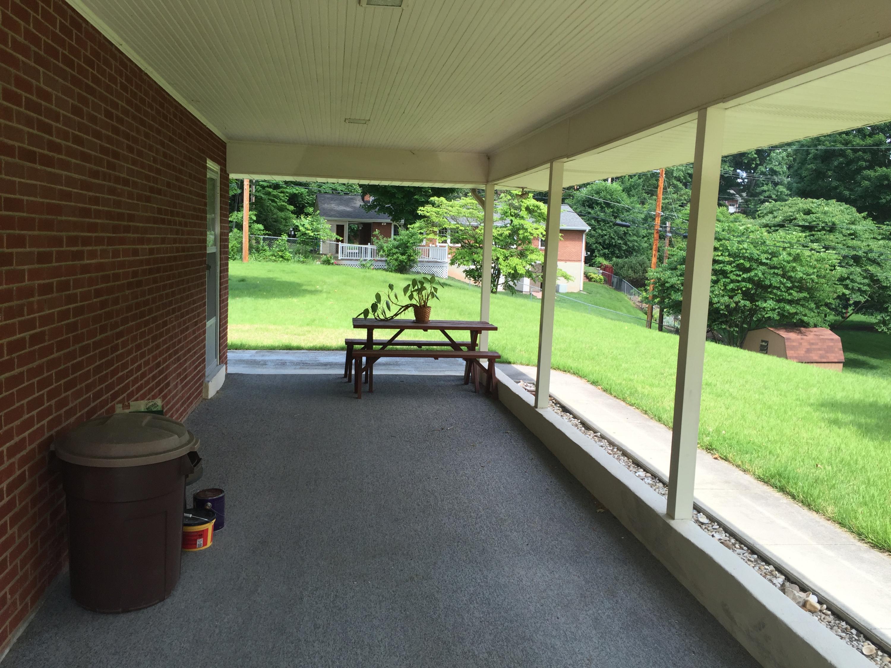 2740 Deerfield Road Southwest Roanoke, VA 24015 - Photo 3 of 19 IMG_7861