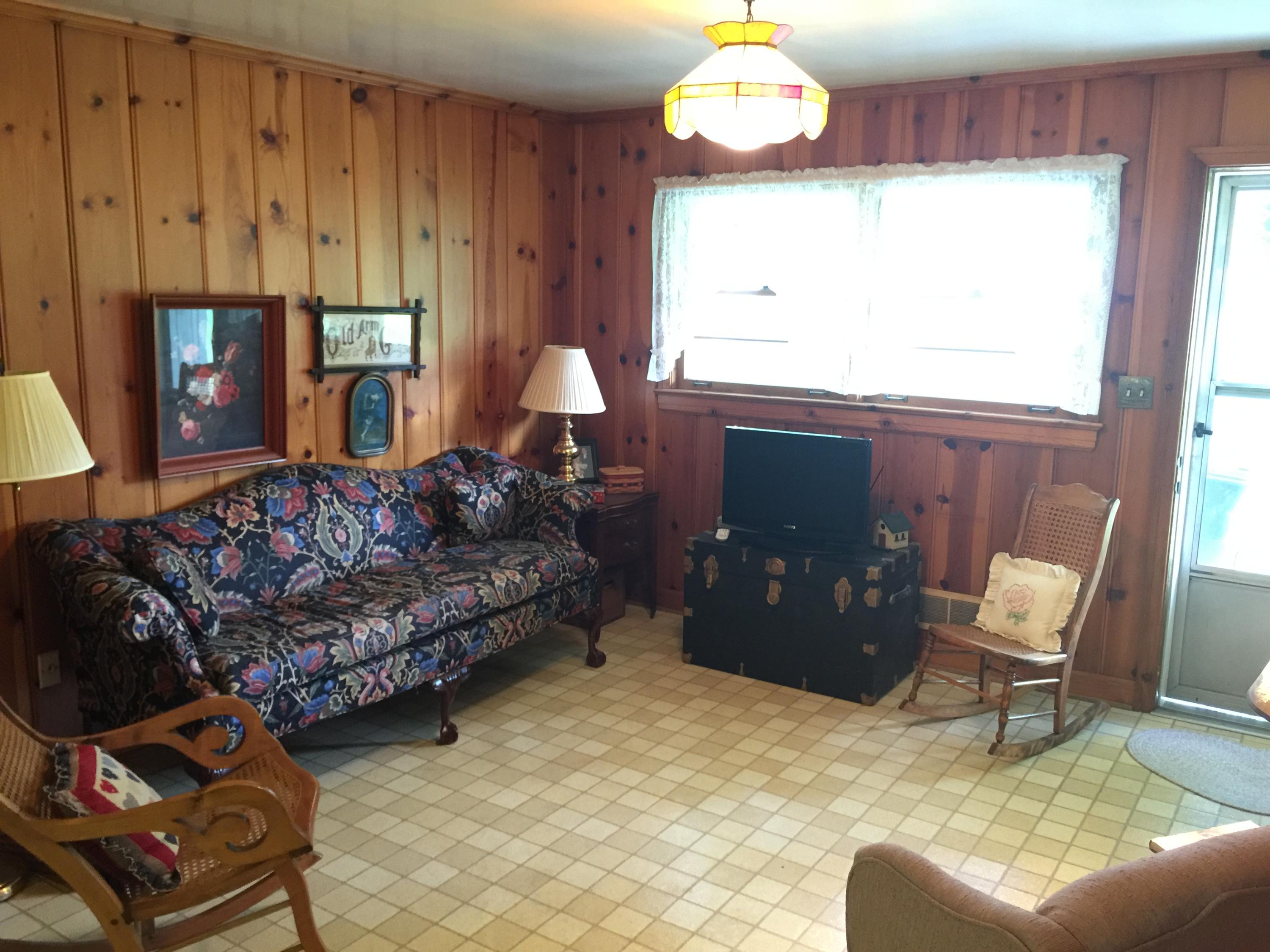 2740 Deerfield Road Southwest Roanoke, VA 24015 - Photo 7 of 19 IMG_7843