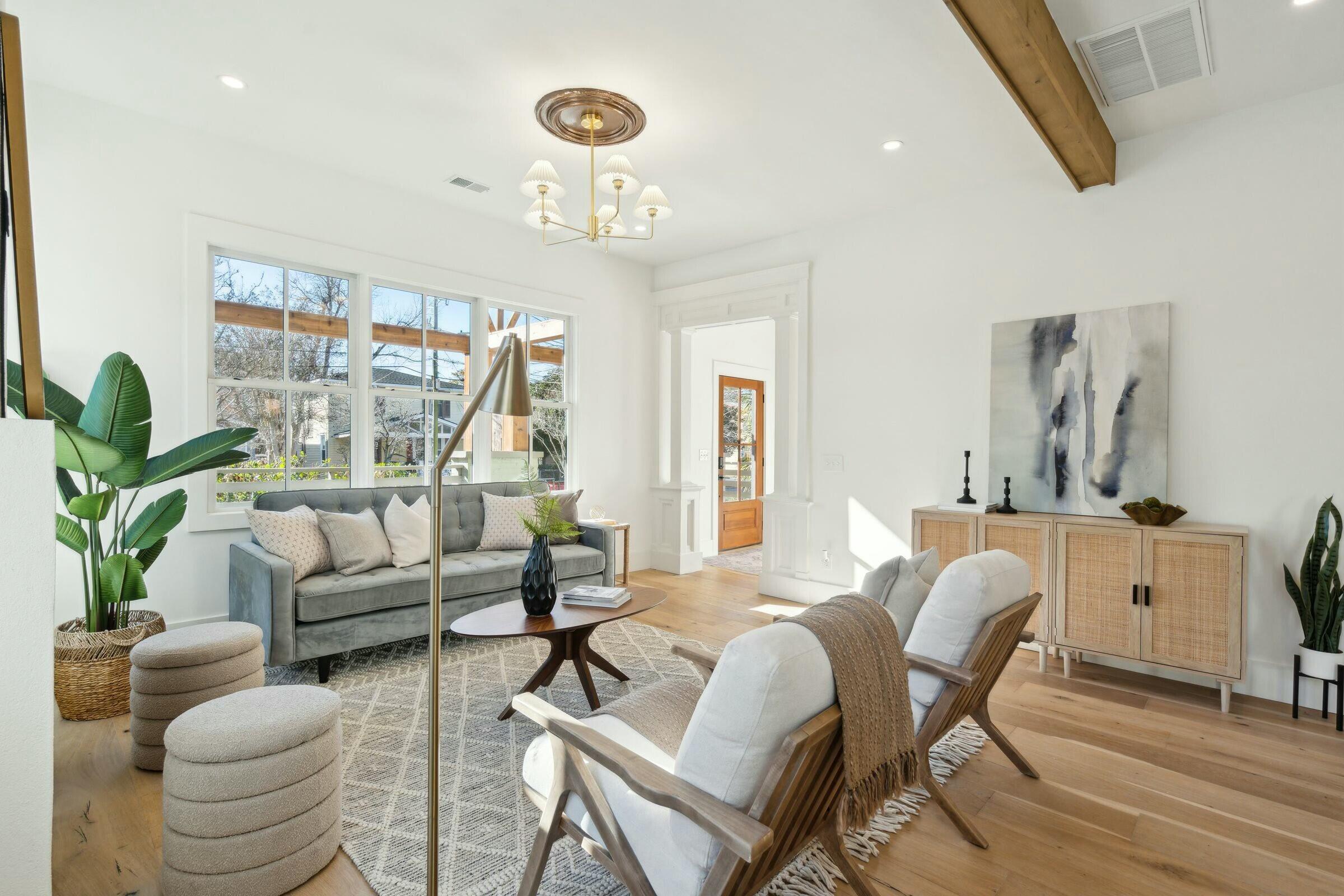 44 Poplar Street Charleston, SC 29403 - Photo 11 of 44 Living Room