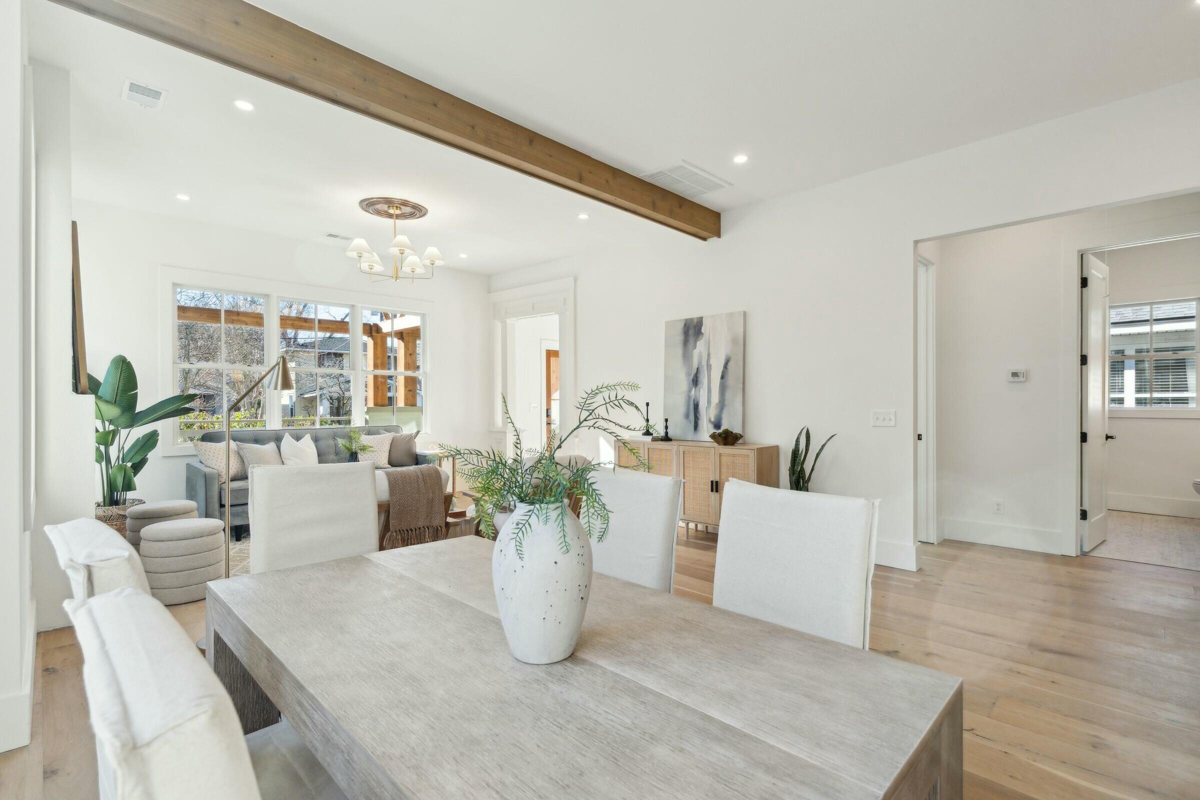 44 Poplar Street Charleston, SC 29403 - Photo 13 of 44 Dining/Living