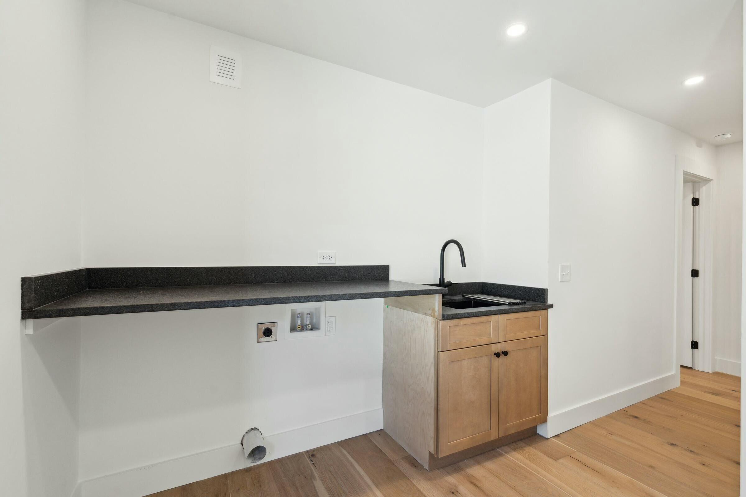 44 Poplar Street Charleston, SC 29403 - Photo 36 of 44 Laundry Room