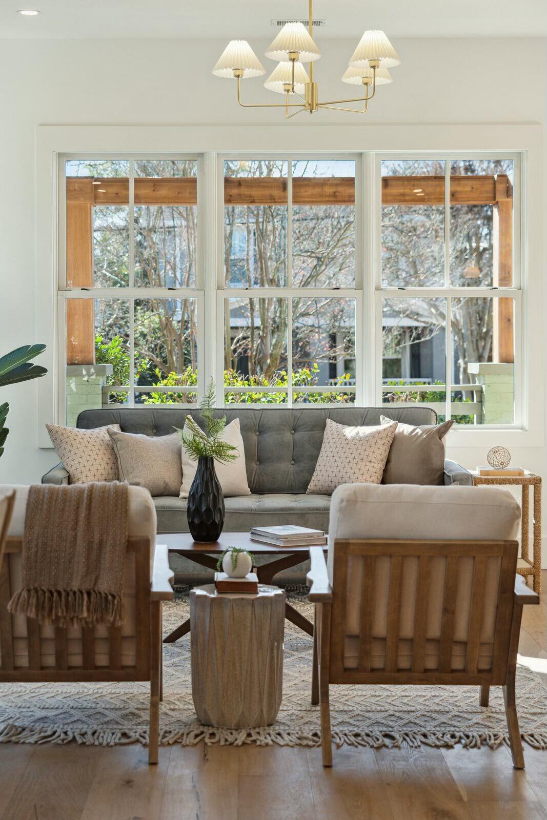 44 Poplar Street Charleston, SC 29403 - Photo 10 of 44 Living Room