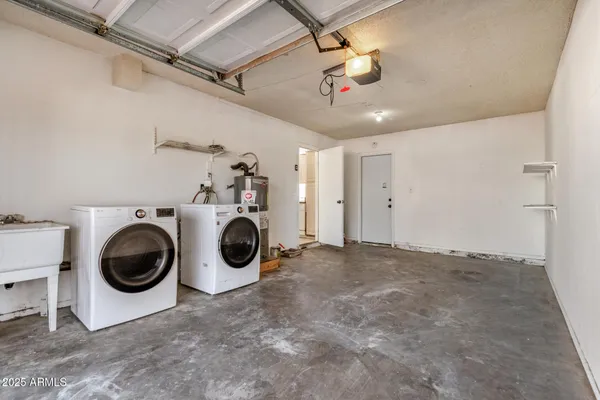 a view of a back yard of the building