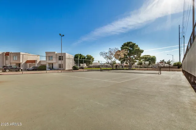 $2,200 | 16021 North 25th Drive, Phoenix, AZ 85023