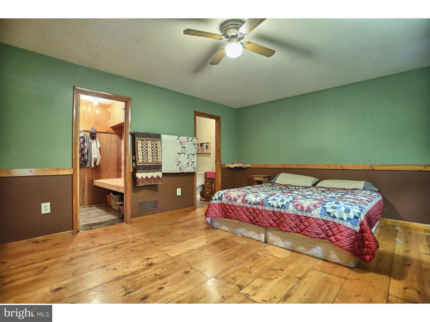 915 Zion Road Mohnton, PA 19540 - Photo 18 of 25 Bedroom - Main