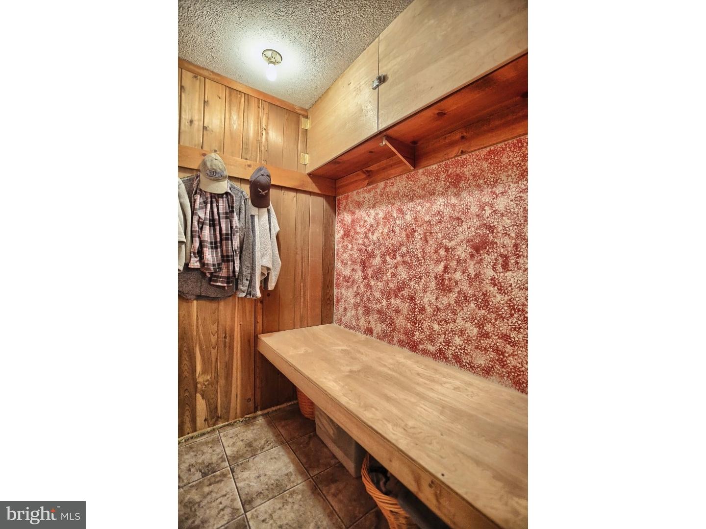 915 Zion Road Mohnton, PA 19540 - Photo 19 of 25 Walk-in Closet