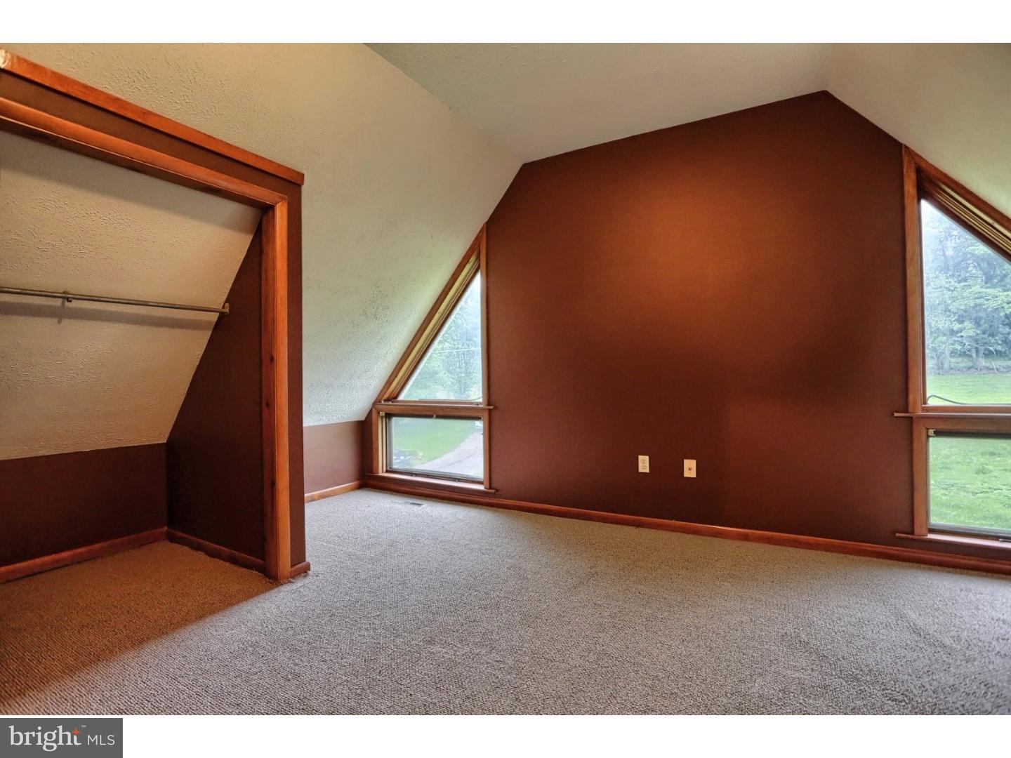 915 Zion Road Mohnton, PA 19540 - Photo 23 of 25 Bedroom 4