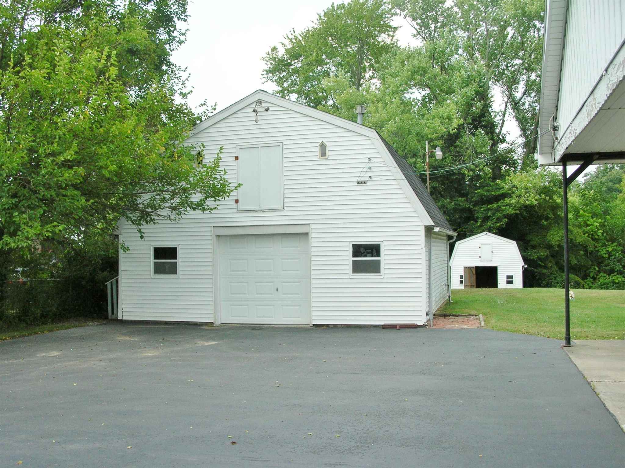 766 East St Road Boonville, IN 47601 - Photo 12 of 15 Gallery Image 12