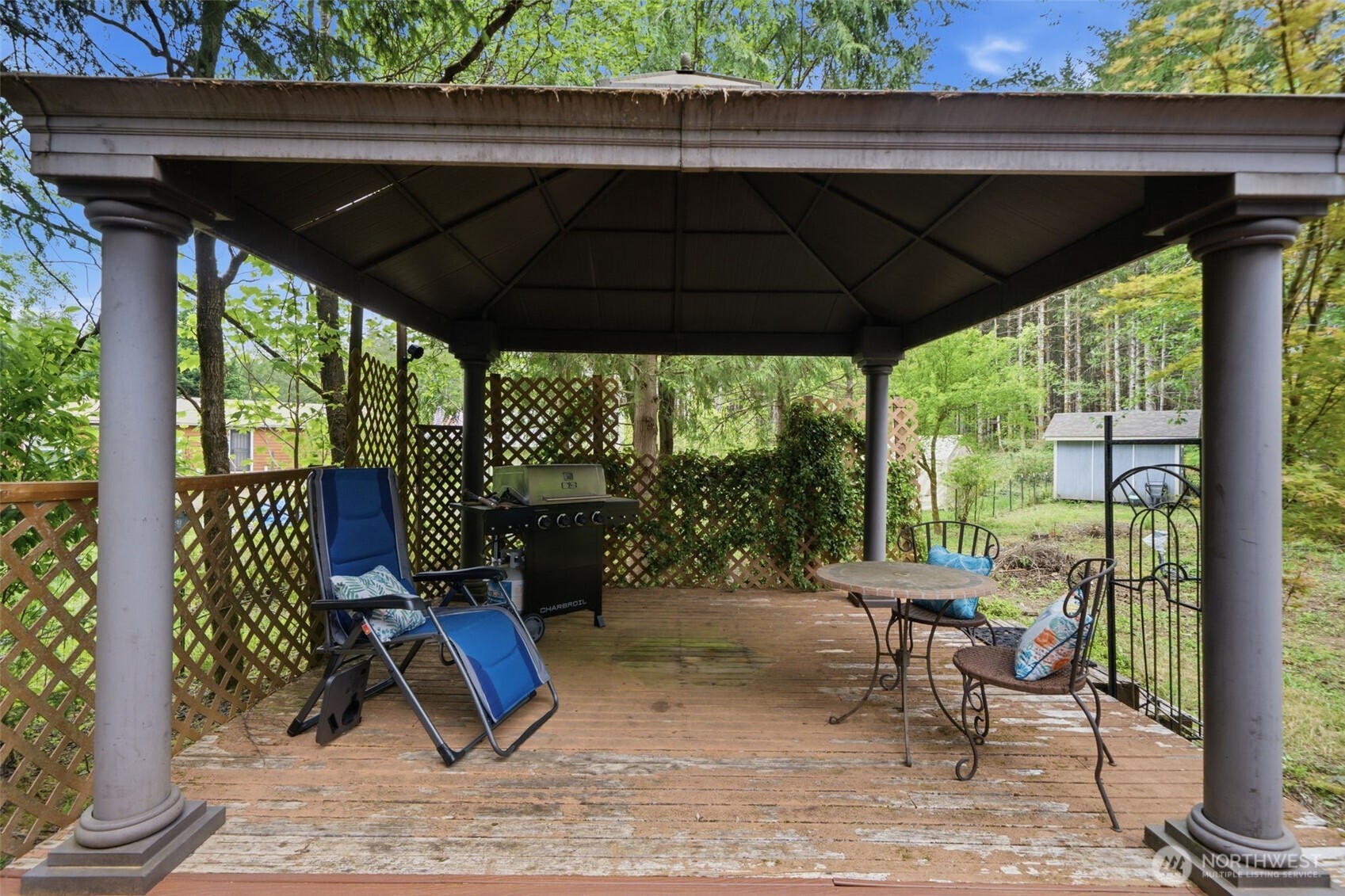 71 East Richardson Road Belfair, WA 98528 - Photo 24 of 31 an outdoor space with furniture