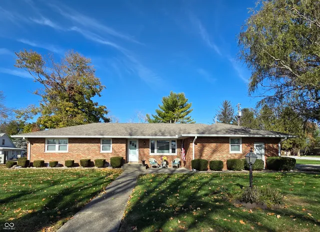 $304,950 | 102 Grant Street, Waldron, IN 46182